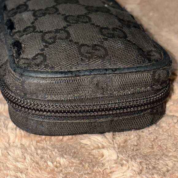Gucci Black GG Monogram Canvas Small Pouch Bag Zipper Closure Logo Plate - Picture 7 of 14